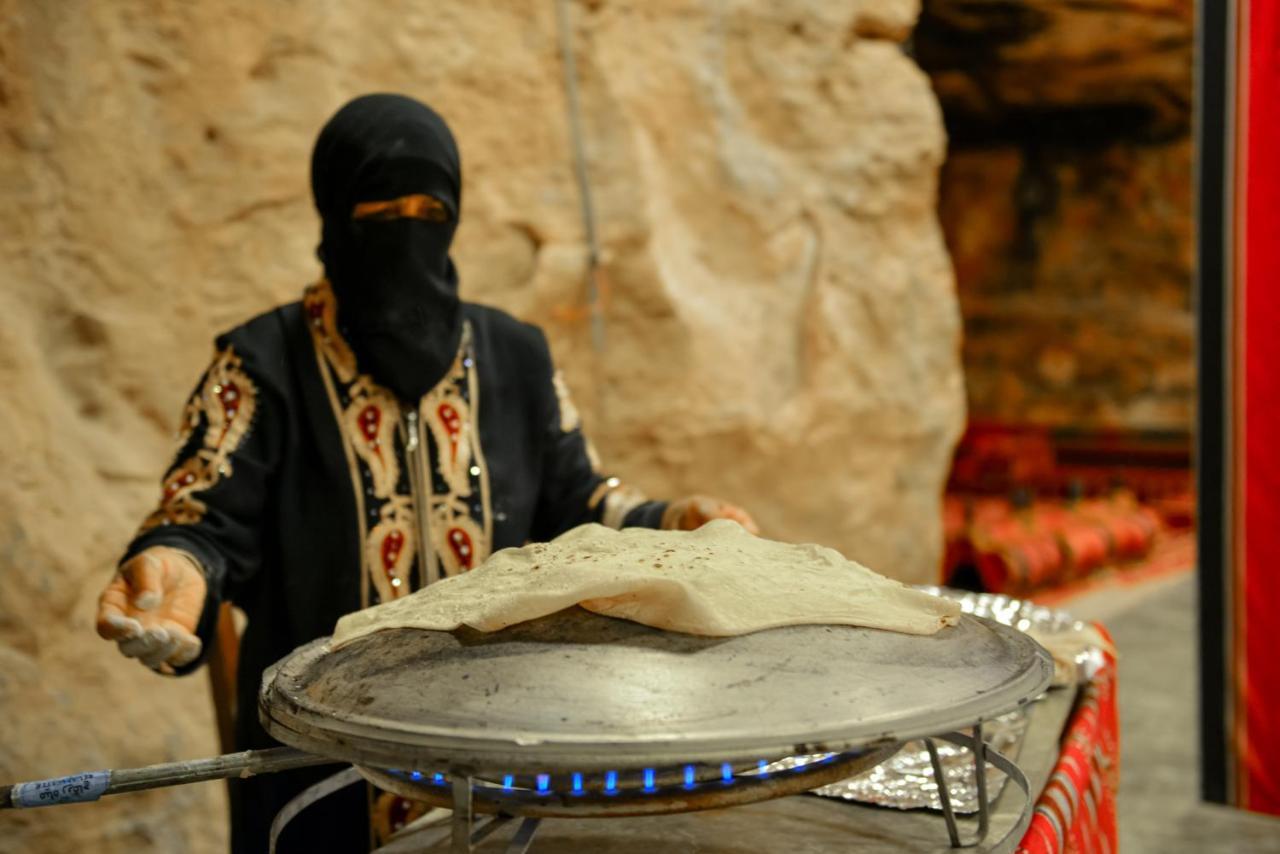 Little Petra Bedouin Camp Hotell Al Hayy Exteriör bild