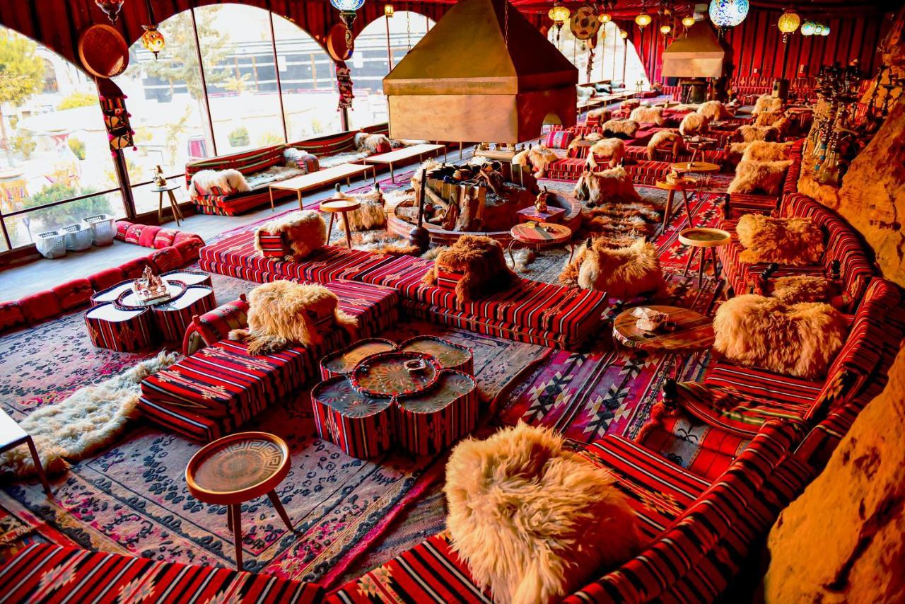 Little Petra Bedouin Camp Hotell Al Hayy Exteriör bild