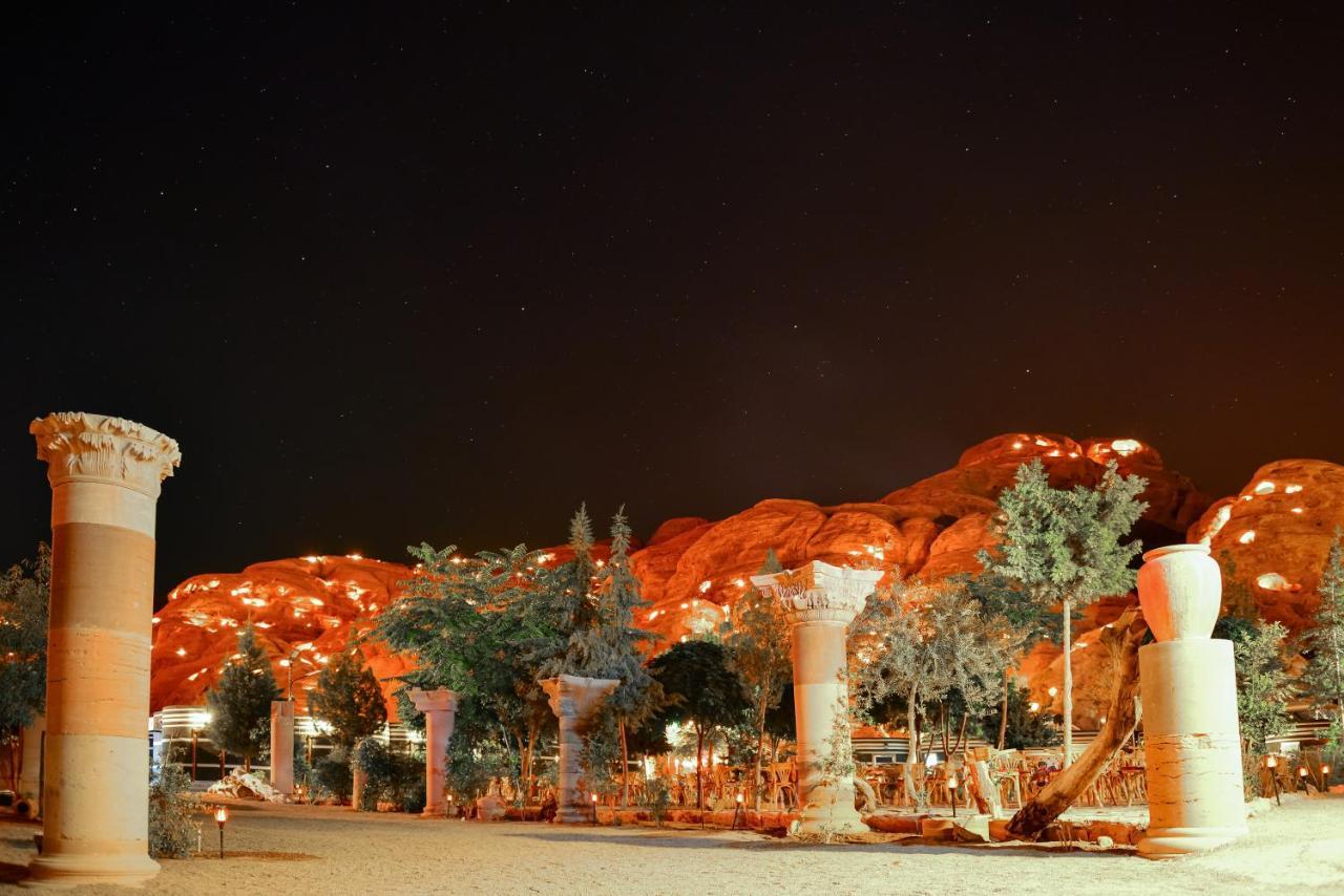 Little Petra Bedouin Camp Hotell Al Hayy Exteriör bild