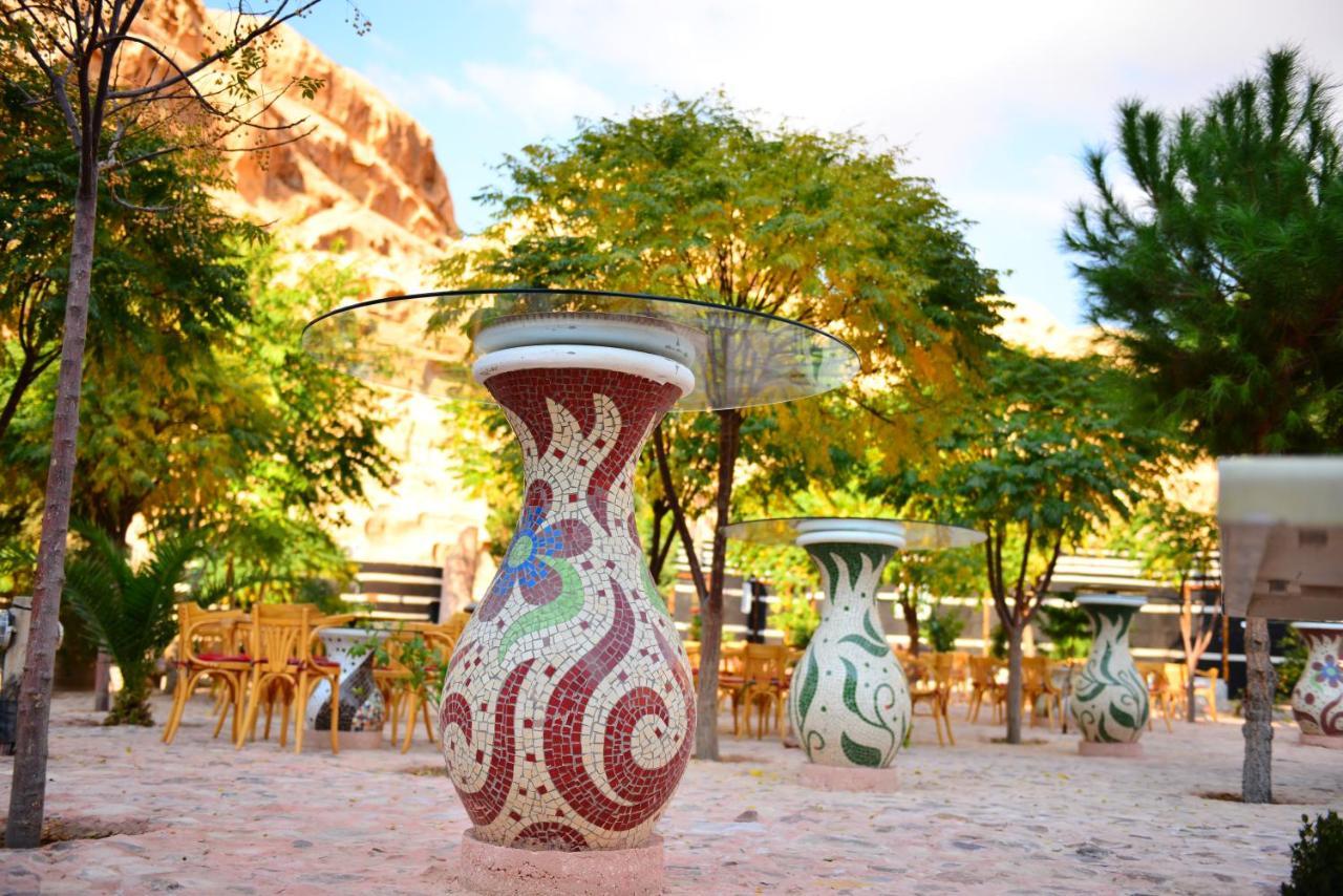Little Petra Bedouin Camp Hotell Al Hayy Exteriör bild
