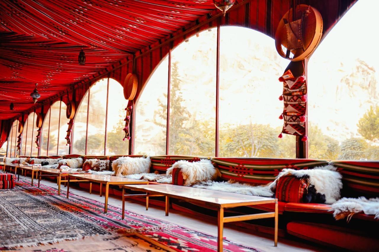 Little Petra Bedouin Camp Hotell Al Hayy Exteriör bild