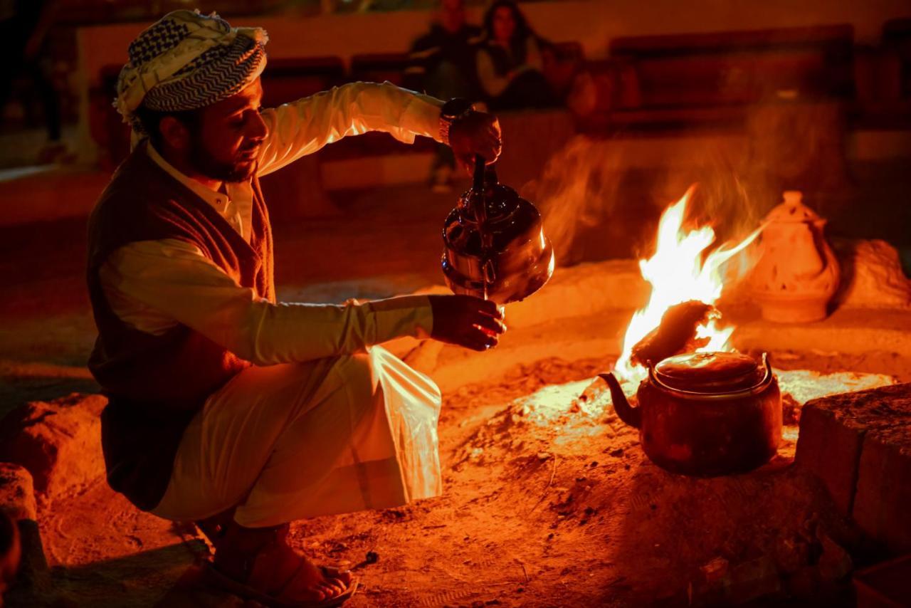 Little Petra Bedouin Camp Hotell Al Hayy Exteriör bild